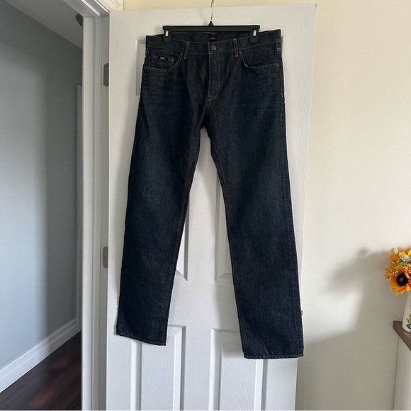 Size 38x36 Hugo Boss Maine Regular Fit Tall Comfort Stretch Denim in Dark Blue - Picture 4 of 10
